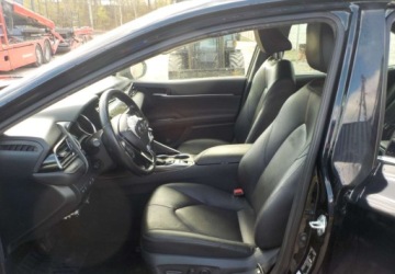 Toyota Camry IX Sedan 2.5 Hybrid Dynamic Force 218KM 2020 Toyota Camry Okazja 2.5 Hybryda 218KM, zdjęcie 19