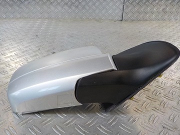 KIA SORENTO 02- ZRCÁTKO PŘEDNÍ PRAVÉ PIN 8