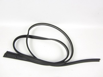 Uszczelka karoseryjna lewa Mercedes ML W164