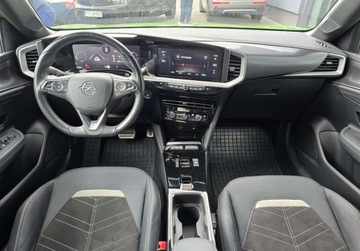 Opel Mokka II SUV 1.2 Turbo 130KM 2023 Opel Mokka 1.2 PB 130KM EAT Ultimate Serwis ASO Gwarancja Producenta do 20, zdjęcie 17