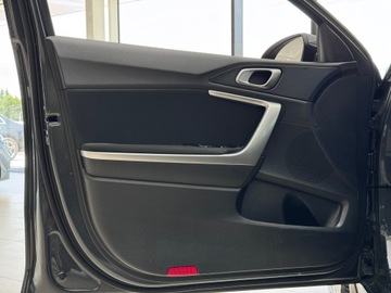 Kia Ceed III Hatchback Facelifting  1.5 T-GDI 160KM 2023 Kia Ceed M, Kamera cofania, 1właściciel, Salon Pol, zdjęcie 10