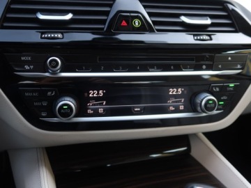 BMW Seria 5 G30-G31 Limuzyna 520d 190KM 2017 BMW 5 520d, Salon Polska, Serwis ASO, 187 KM, zdjęcie 12