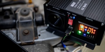 Инвертор чистого синуса Newell 12 В 230 В 1000 Вт