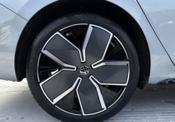 Volkswagen Passat B8 Variant Facelifting 2.0 TDI SCR 150KM 2024 Volkswagen Passat Variant R-Line 2.0TDI 150KM DSG WEBASTO Panorama IQ Mart, zdjęcie 36