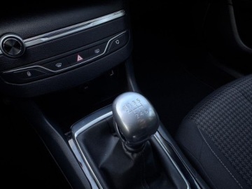 Peugeot 308 II SW Facelifting 1.2 PureTech 110KM 2018 Peugeot 308 1.2 PureTech 110 Stop &amp; Start Active 2018r, zdjęcie 20