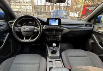 Ford Focus III Kombi Facelifting 1.5 EcoBoost 150KM 2018 Ford Focus SW Ford Focus SW 1.5 EcoBoost ST-Line ASS 1.5 Benzyna 150KM, zdjęcie 5