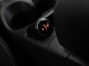 Nissan Qashqai II Crossover 1.6 DIG-T 163KM 2016 Nissan Qashqai navi klima auto grzane fotele, zdjęcie 27