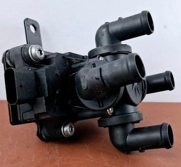 AUDI E-TRON VENTIL VODY 4KE963375H