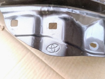 AURIS II 2 PRAVÝ BLATNÍK PAS PŘEDNÍ MOC PĚKNÝ ORIGINÁLNÍ