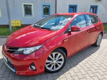 Toyota Auris II 2013 Toyota Auris Auris II Edition Klima Alu Navi Tempomat Ladny 1.8 Hybryda