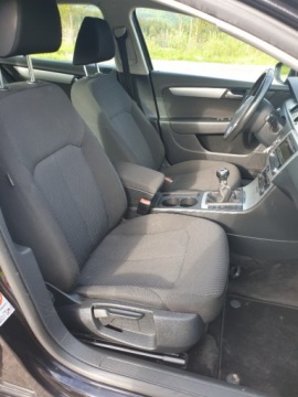 Volkswagen Passat B7 Limousine 1.4 TSI 122KM 2011 Volkswagen Passat Volkswagen Passat 1.4 benzyna 2011r 1.4 Benzyna 122KM, zdjęcie 9