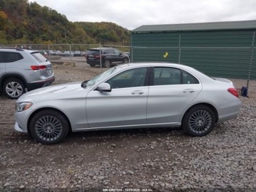 Mercedes Klasa C W205 2015 Mercedes-Benz Klasa C 2015 MERCEDES-BENZ C 300 LUXURY 4MATIC 2.0 Benzyna, zdjęcie 9