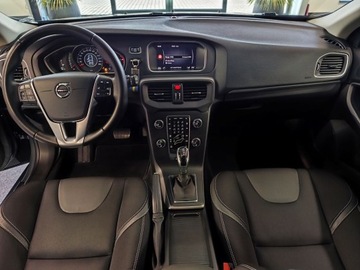 Volvo V40 II Hatchback Facelifting 2.0 D2 120KM 2019 Volvo V40 2.0, 120 KM, Automat, Nawi, Kamera,, zdjęcie 8
