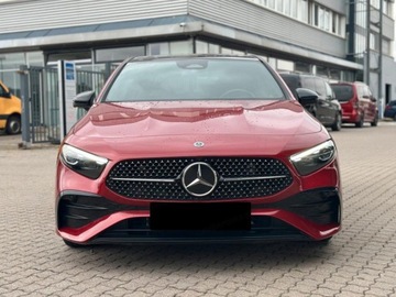 Mercedes Klasa A W177/V177 Hatchback Facelifting 1.3 200 163KM 2025 MERCEDES-BENZ A Klasa 200 AMG Line 1.3 (163KM) 2025, zdjęcie 1