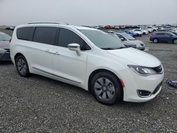 Chrysler Pacifica II 2017 Chrysler Pacifica Ehybrid Platinum 2017 3.6l 3.6 Hybryda 260KM, zdjęcie 4