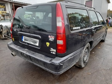 VOLVO V70 И ПЕРЕДНЕЕ ПРАВОЕ КРЫЛО