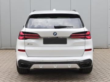 BMW X5 G05 SUV Facelifting 3.0 30d 298KM 2025 BMW X5 xDrive30d Sport Suv 3.0 (298KM) 2025, zdjęcie 3