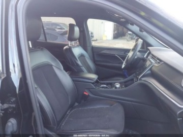 Jeep Grand Cherokee V 2023 Jeep Grand Cherokee 2023 JEEP GRAND CHEROKEE ALTITUDE 4X4 3.6 Benzyna 293KM, zdjęcie 4