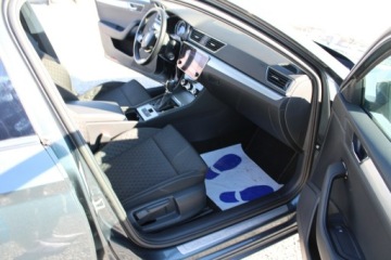 Skoda Superb III Kombi Facelifting 2.0 TSI 190KM 2020 Škoda Superb Skoda Superb Ambition DSG Nawigacja, zdjęcie 29