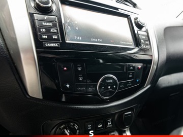 Nissan Navara IV Double Cab 2.3 190KM 2018 NISSAN Navara 2.3 dCi Tekna Pickup 190KM 2018, zdjęcie 17