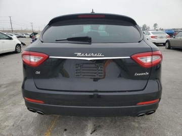 Maserati Levante 2018 Maserati Levante 2018 3.0l 3.0 Benzyna 345KM, zdjęcie 2