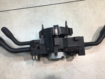 КОМБИНИРОВАННЫЙ ПЕРЕКЛЮЧАТЕЛЬ A4 B5 FL 4D0953513D 8D9953503E