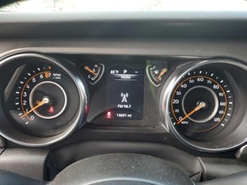 Jeep 2022 Jeep Gladiator Jeep Gladiator Sport S 4x4, od ubezpieczalni 3.6 Benzyna, zdjęcie 9