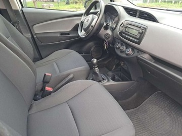 Toyota Yaris III Hatchback 5d Facelifting 1.4 D-4D 90KM 2015 Toyota Yaris Yaris 1.4 D-4D 90KM, salon Pl 1.4 Diesel 90KM, zdjęcie 12