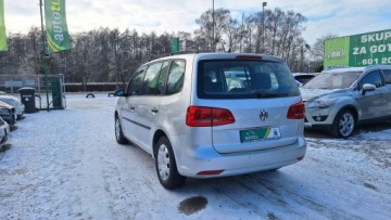 Volkswagen Touran II 1.6 TDI 105KM 2010 Volkswagen Touran 7 Miejsc, zdjęcie 1