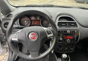 Fiat Punto Punto 2012 Hatchback 3d 1.2 8v 69KM 2015 Fiat Punto 2012 1,2 69KM Klimatyzacja Bluetooth 1.2 Benzyna 69KM, zdjęcie 10