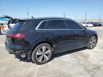 Audi Q8 2024 Audi Q8 E-TRON PREMIUM PLUS, 2024r., 4x4, Elektryczny 355KM, zdjęcie 3