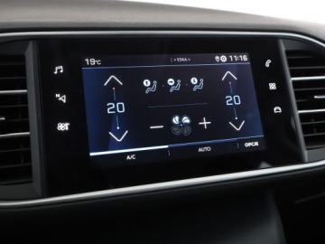 Peugeot 308 II Hatchback Facelifting 1.2 PureTech 110KM 2021 Peugeot 308 klima auto tempomat ACC kamera i, zdjęcie 24