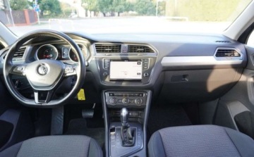 Volkswagen Tiguan II SUV 2.0 TDI 150KM 2016 Volkswagen Tiguan Bezwypadkowy Serwisowany 1-Wlasciciel Navi Automat Asyst, zdjęcie 7