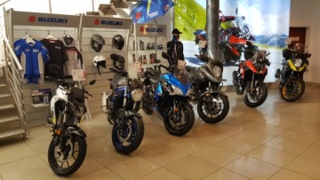 Крышка счетчика Suzuki GSX-S125