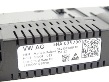 HNÍZDO PORT USB VW TIGUAN II PASSAT B8 FACELIFT 5NA035700
