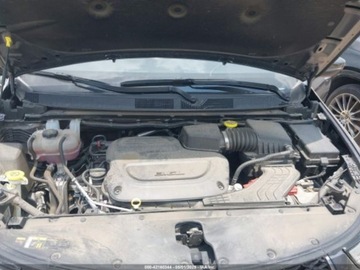 Chrysler Pacifica II 2023 Chrysler Pacifica Touring L 2023 3.6l 3.6 Benzyna 287KM, zdjęcie 8