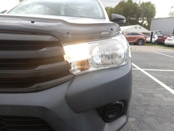 Toyota Hilux VIII Pojedyncza kabina 2.4 D-4D 150KM 2017 Toyota Hilux 2.4 D-4D Double Cab DLX 4x4 Toyota Hi, zdjęcie 9