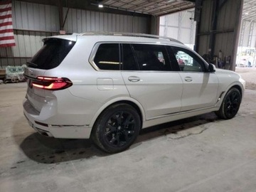 BMW X7 2023 BMW X7 2023, 3.0L, 4x4, po gradobiciu 3.0 Benzyna 375KM, zdjęcie 3