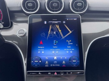 Mercedes Klasa C W206 Limuzyna 2.0 220d 200KM 2023 Mercedes-Benz Klasa C C 220 d 4MATIC AMG Kamera MBUX Grzana kierownica, zdjęcie 16