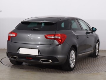 DS 5 Hatchback (Citroen) 2.0 HDi Hybrid4 200KM 2012 Citroen DS5 Hybrid4 Airdream, 197 KM, 4X4, zdjęcie 4