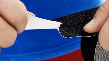 Tesa Taśma Antypoślizgowa Samoprzylepna Schodowa Mocna Czarna 15m x 50mm