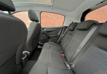 Peugeot 208 I Hatchback 5d Facelifting 1.2 PureTech 82KM 2015 Peugeot 208 Klima Bluetooth Alu Gwarancja w cenie Warszawa VFVV 1.2 82KM, zdjęcie 13