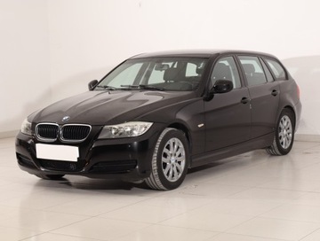 BMW Seria 3 E90-91-92-93 Touring E91 2.0 316d 115KM 2011 BMW 3 316 d, Klima, Parktronic,ALU, zdjęcie 1