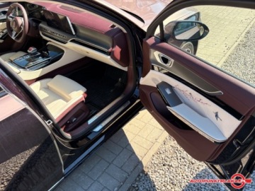 Hongqi H9 2.0 T 245KM 2025 Hongqi H9 Auto Punkt 2.0 Benzyna 245KM, zdjęcie 18