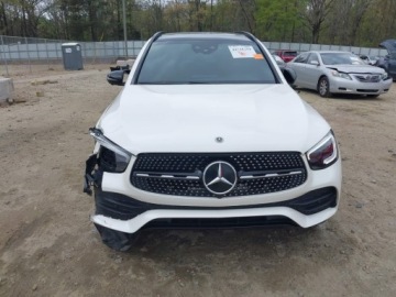 Mercedes GLC C254/X254 2022 Mercedes-Benz GLC 2022 MERCEDES-BENZ GLC 300 SUV 2.0 Benzyna 255KM, zdjęcie 1