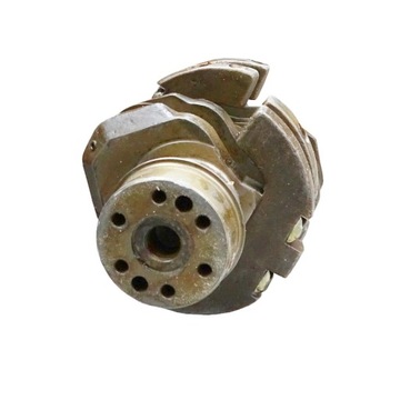 Коленчатый вал кованый, закаленный, азотированные противовесы Ursus C-330, C-330M, C-335