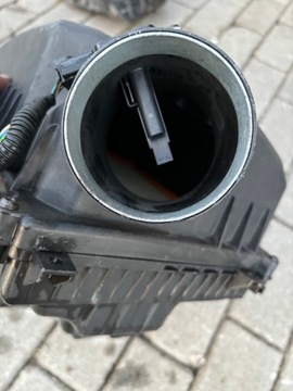POUZDRO FILTRU VZDUCHU 31319684 VOLVO S60 II V60 I FACELIFT 2.0 D3