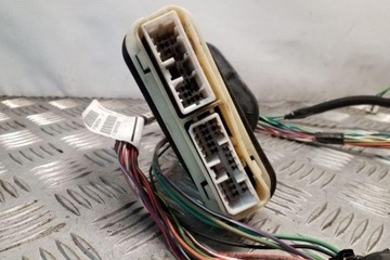 SVAZEK PŘEDNÍCH LEVÝCH DVEŘE JEEP COMMANDER (XK, XH) 56047597AA 5.7L