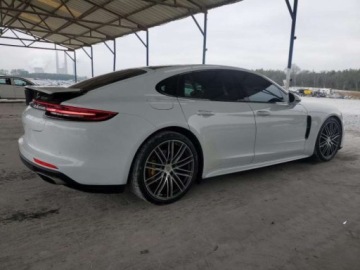 Porsche Panamera II Liftback 3.0 330KM 2018 Porsche Panamera 2018 PORSCHE PANAMERA 4, silnik 3.0 L , 3.0 Benzyna 330KM, zdjęcie 3