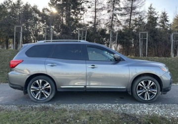 Nissan Pathfinder III 2017 Nissan Pathfinder Nissan Pathfinder 3.5 Benzyna 280KM